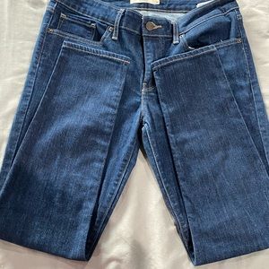Levi 711 Jeans